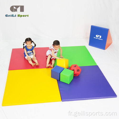 Tapis d&#39;exercice doux de gymnastique de jeu doux d&#39;intérieur d&#39;enfants